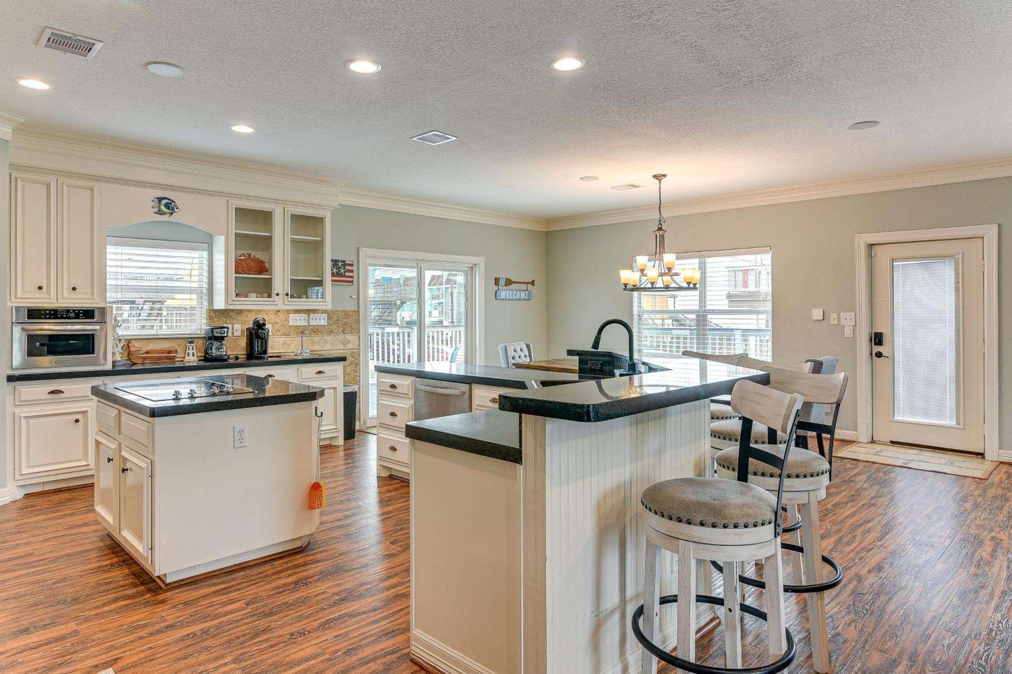 Large Group Gulf Retreat, Steps To Surfside Beach! Exterior photo